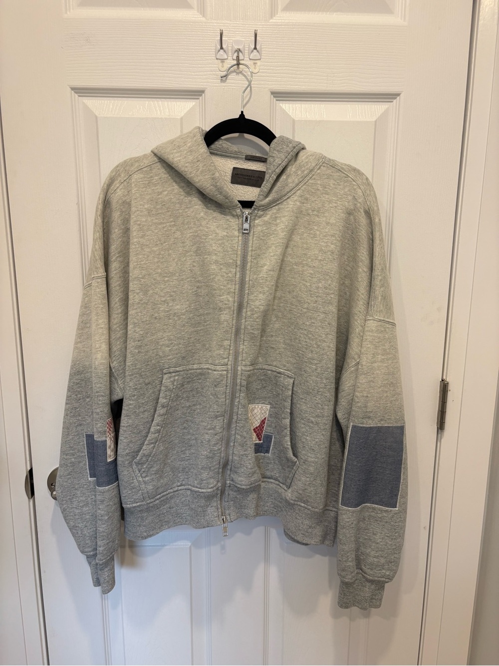 Abercrombie and Finch Gray Zip-Up Hoodie Jacket with Patch Accents #1321